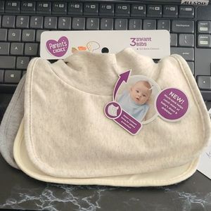 Brand new infant bibs
